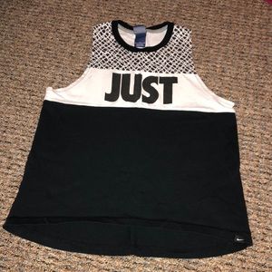 Nike work out muscle tank!